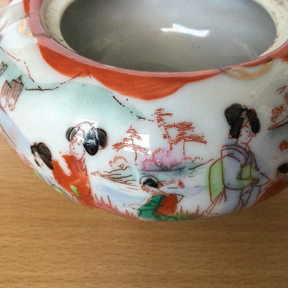vintage antique Japanese porcelain hand painted geisha sugar bowl handled lidded - Picture 7 of 7